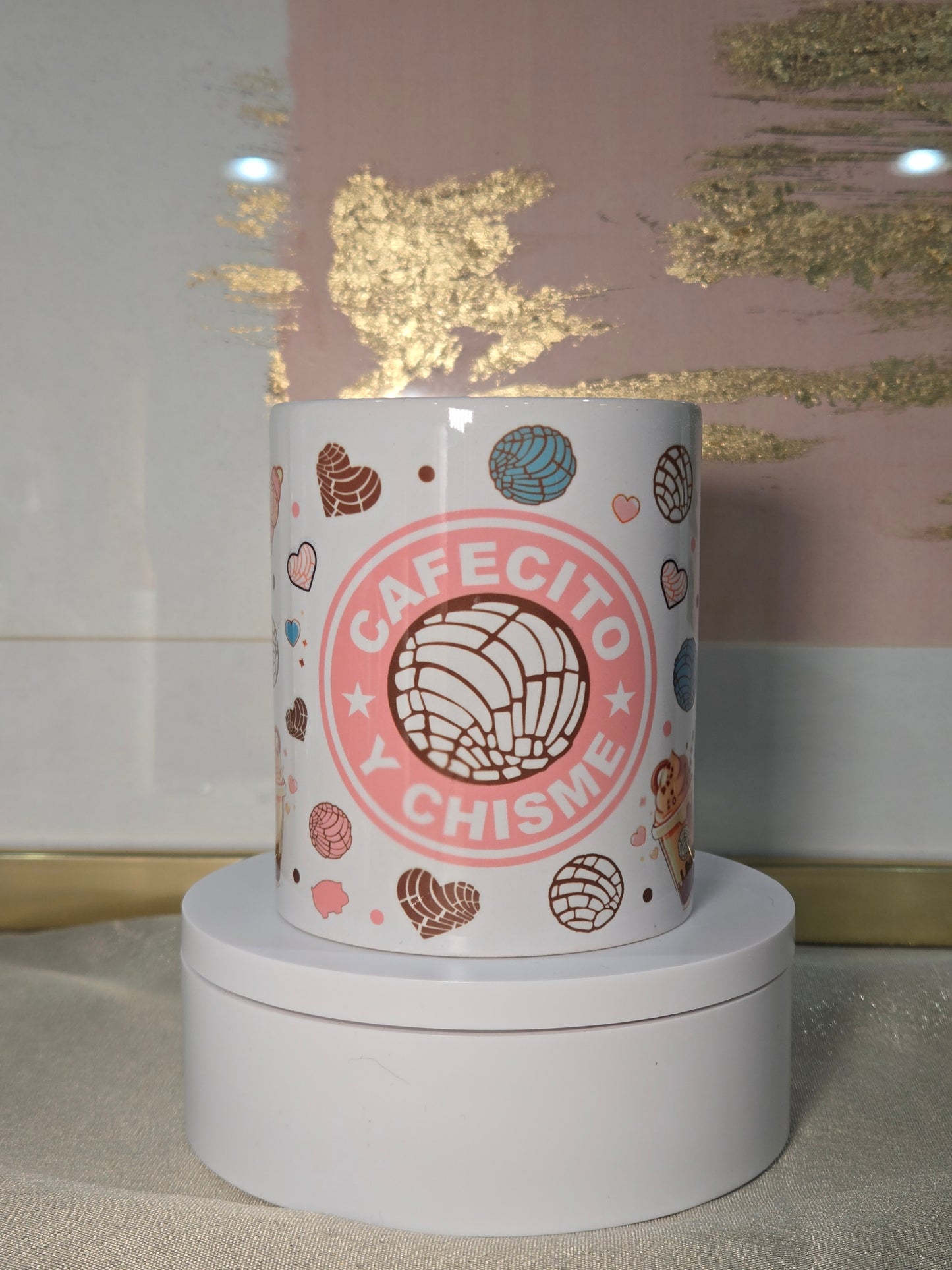 Taza de "Cafecito y Chisme" – 11 oz / 15 oz
